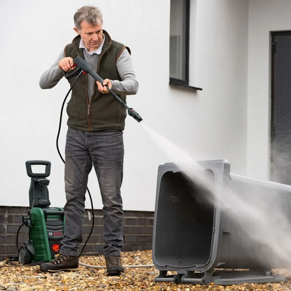 SURVEPESUR BOSCH UNIVERSALAQUATAK 130