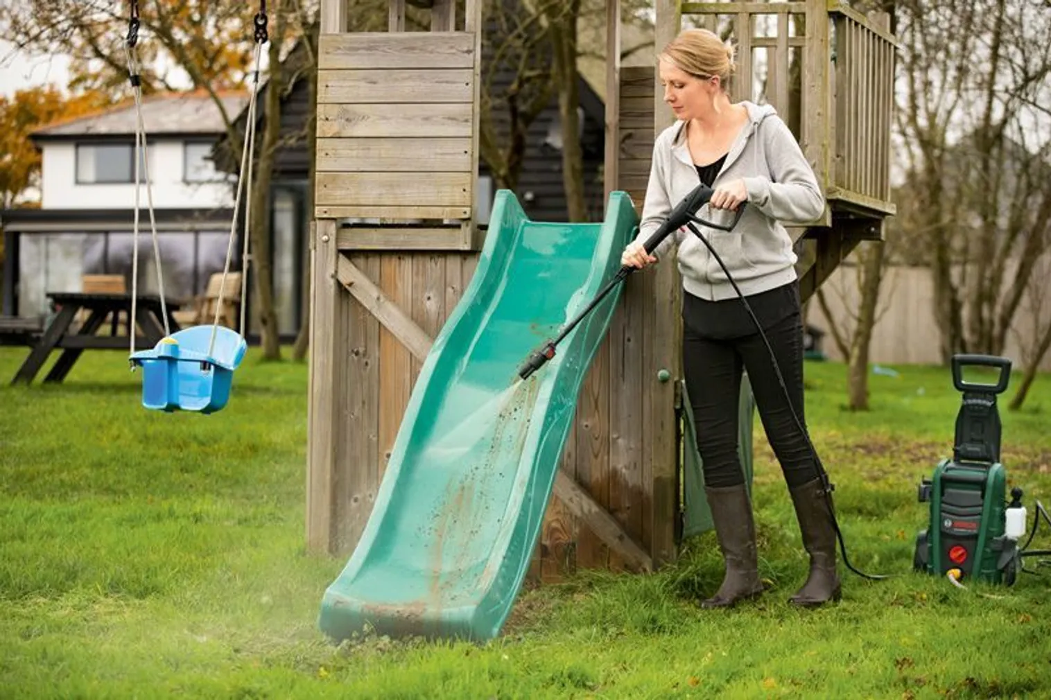 SURVEPESUR BOSCH UNIVERSALAQUATAK 130