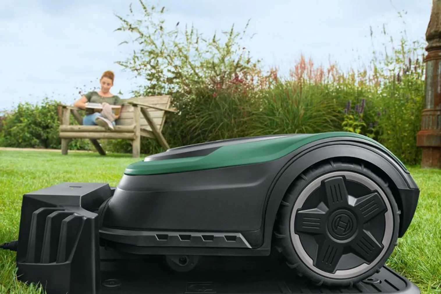 ROBOTNIIDUK BOSCH INDEGO M+ 700