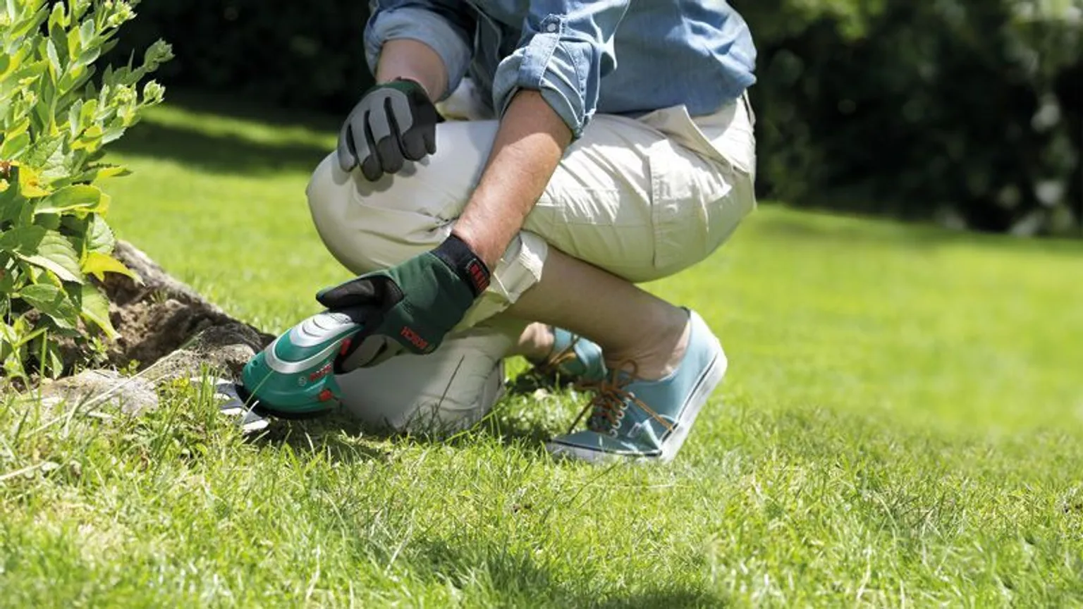 MURU- JA HEKILÕIKUR BOSCH EASYSHEAR 3,6V, 1X1,5AH