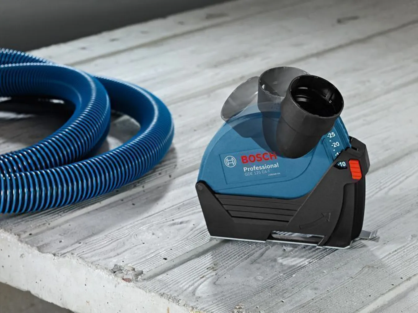 TOLMUIMEJA KATE BOSCH GDE 125 EA-T