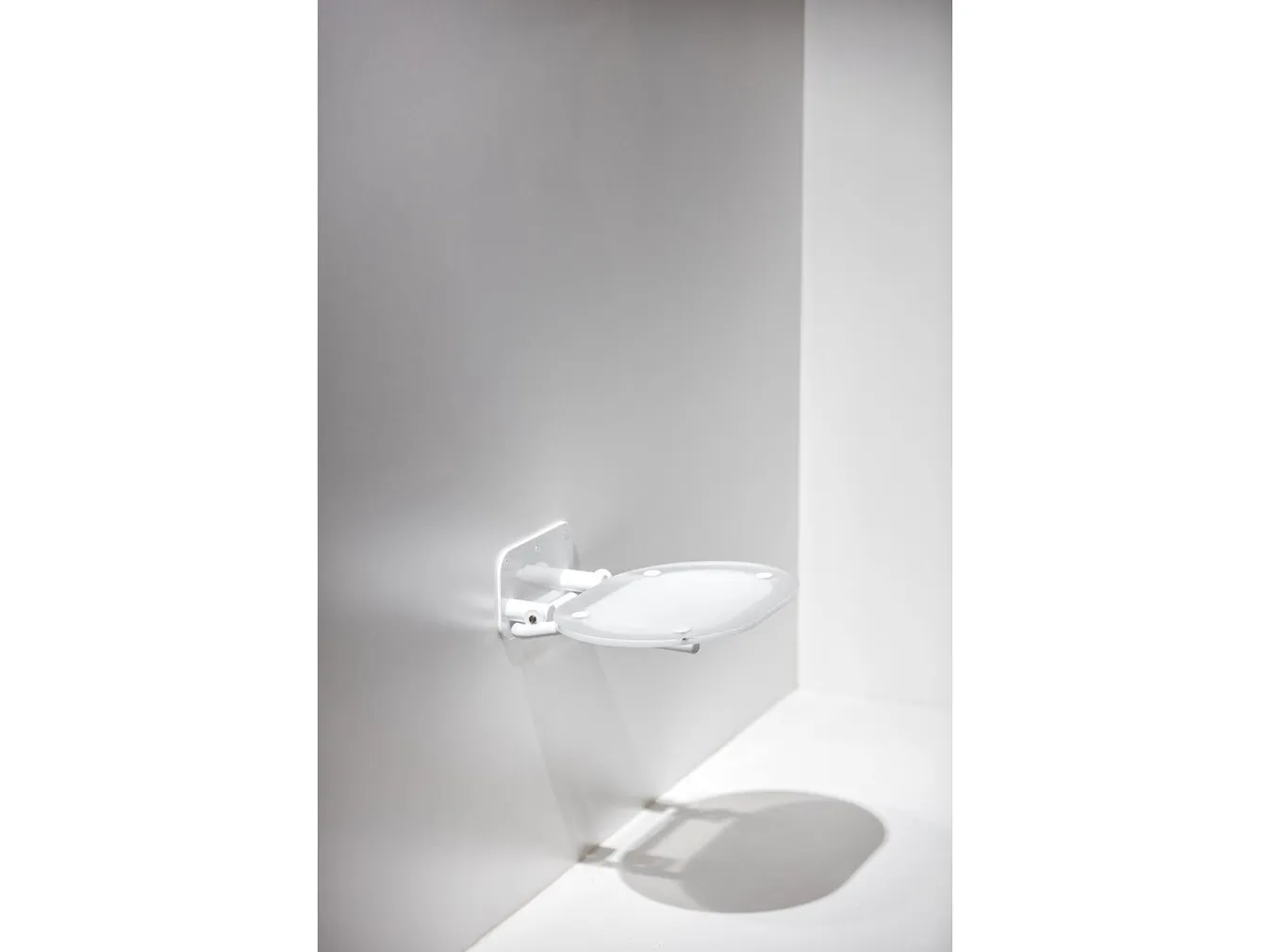 DUŠIISTE RAVAK CHROME VALGE