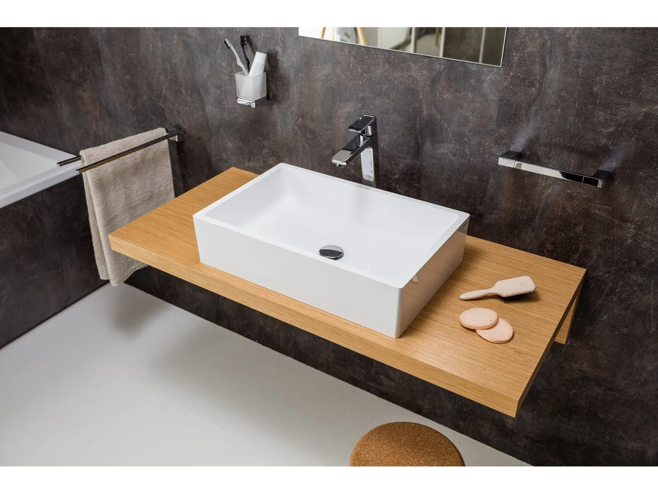 HAMBAHARJAHOIDJA RAVAK 10° TD 210.00, 1-NE KROOM