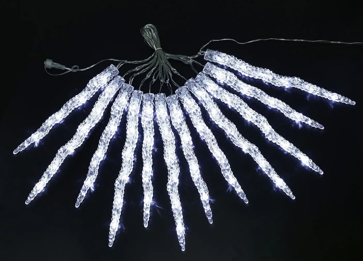 VALGUSKETT JÄÄPURIKAD 60 LED 3,6M KÜLM VALGUS IP44