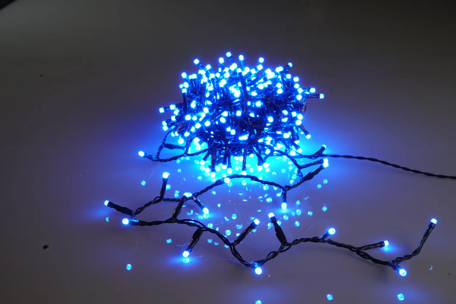 JÕULUVALGUSTUS SISE 400LED SNAKE LIGHT, MITMEVÄRVILINE 8M