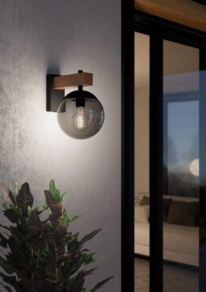 VÄLISVALGUSTI EGLO BUFALAT SEINALE E27 IP44 MUST/PUIT