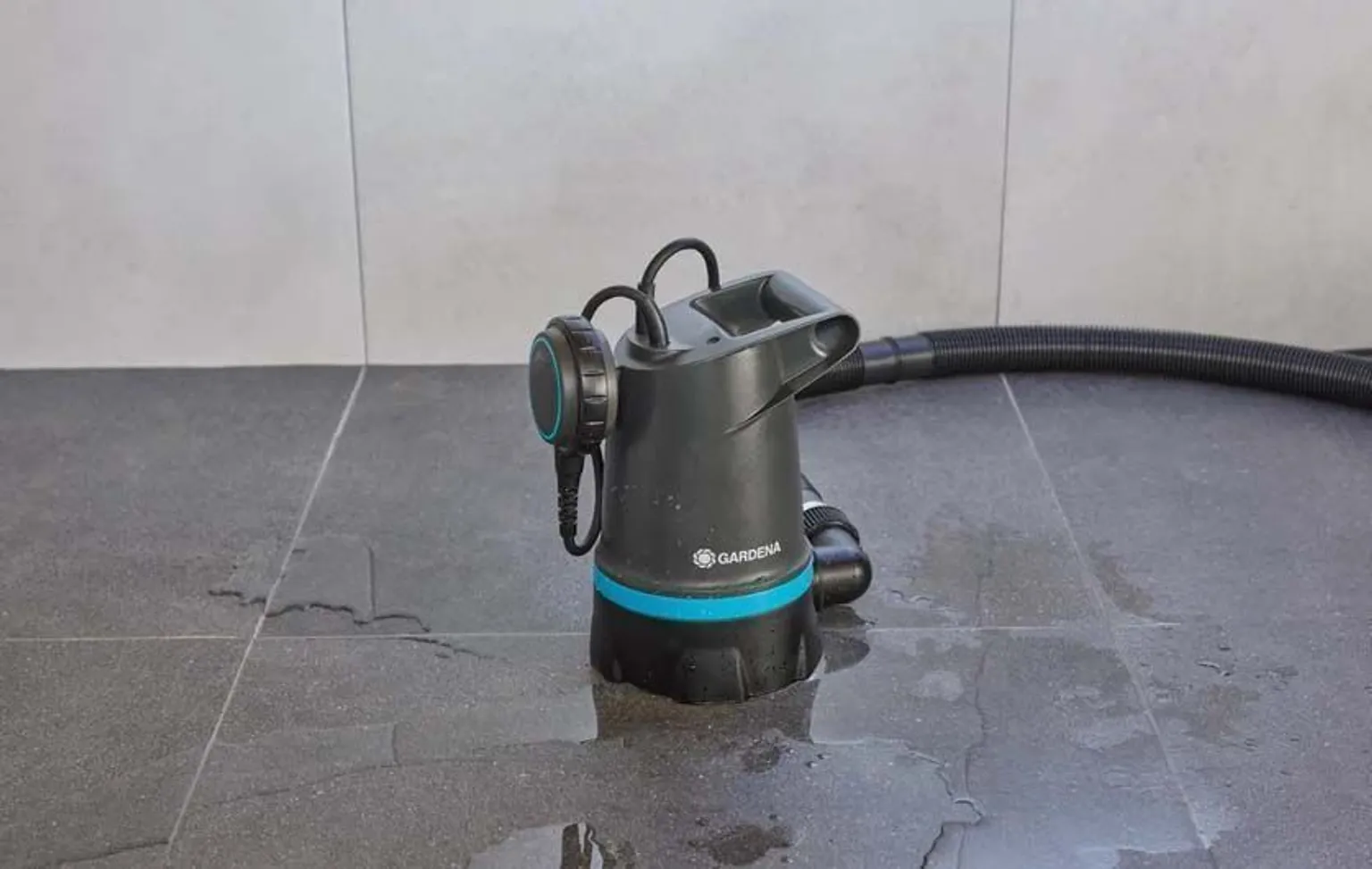 TÜHJENDUSPUMP GARDENA 20000 BASIC PUHAS VESI, UJUKLÜLITIGA