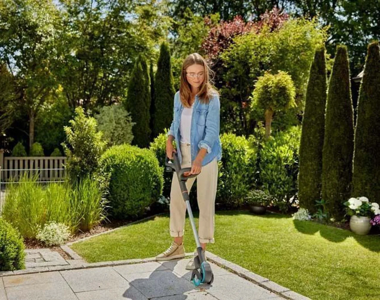 AKUGA UMBROHUHARI GARDENA EASYWEED 1800/18V, AKU JA LAADIJAGA