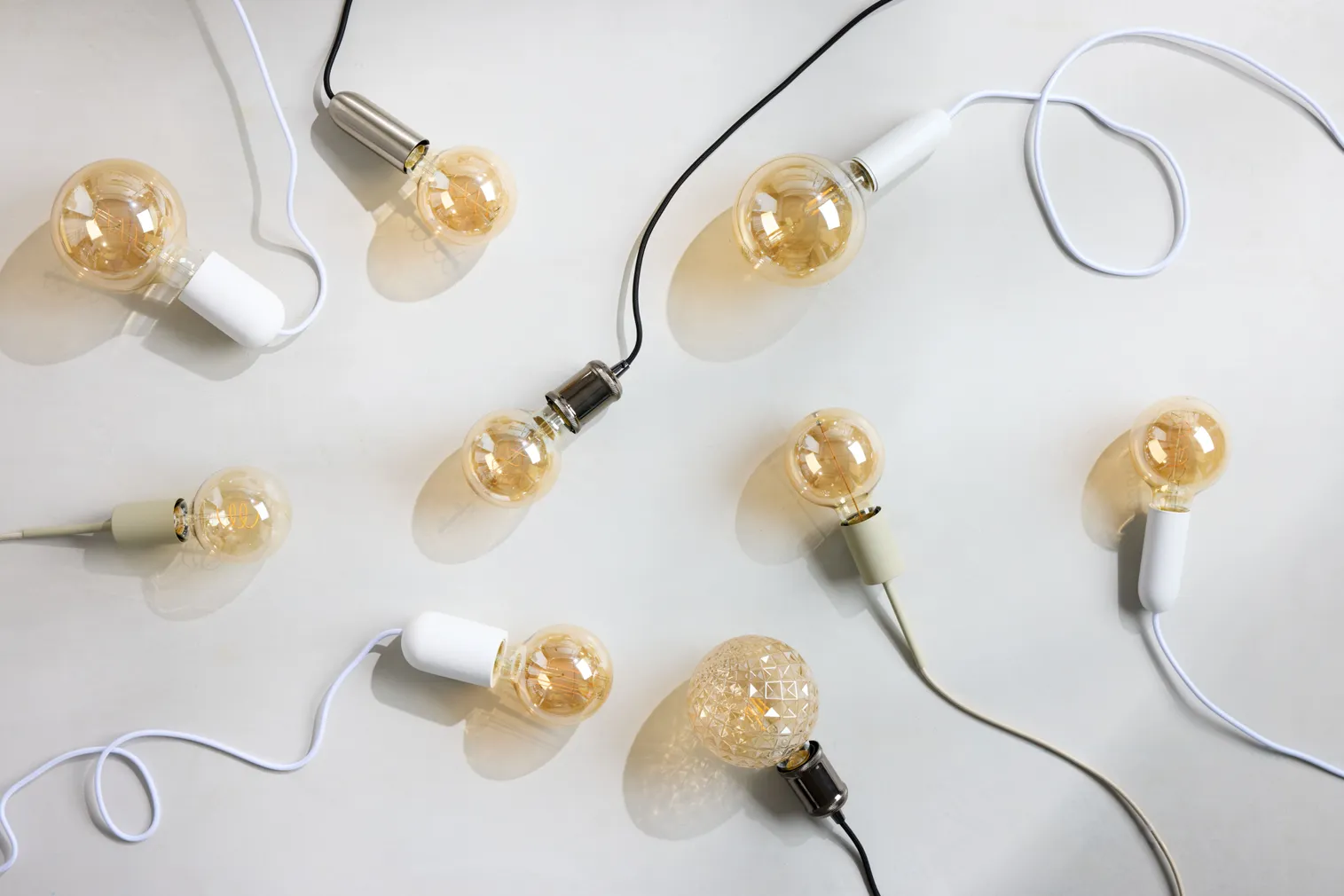 RIPPVALGUSTI LEDVANCE VINTAGE PENDULUM BOBBIN E27 METALL MUST