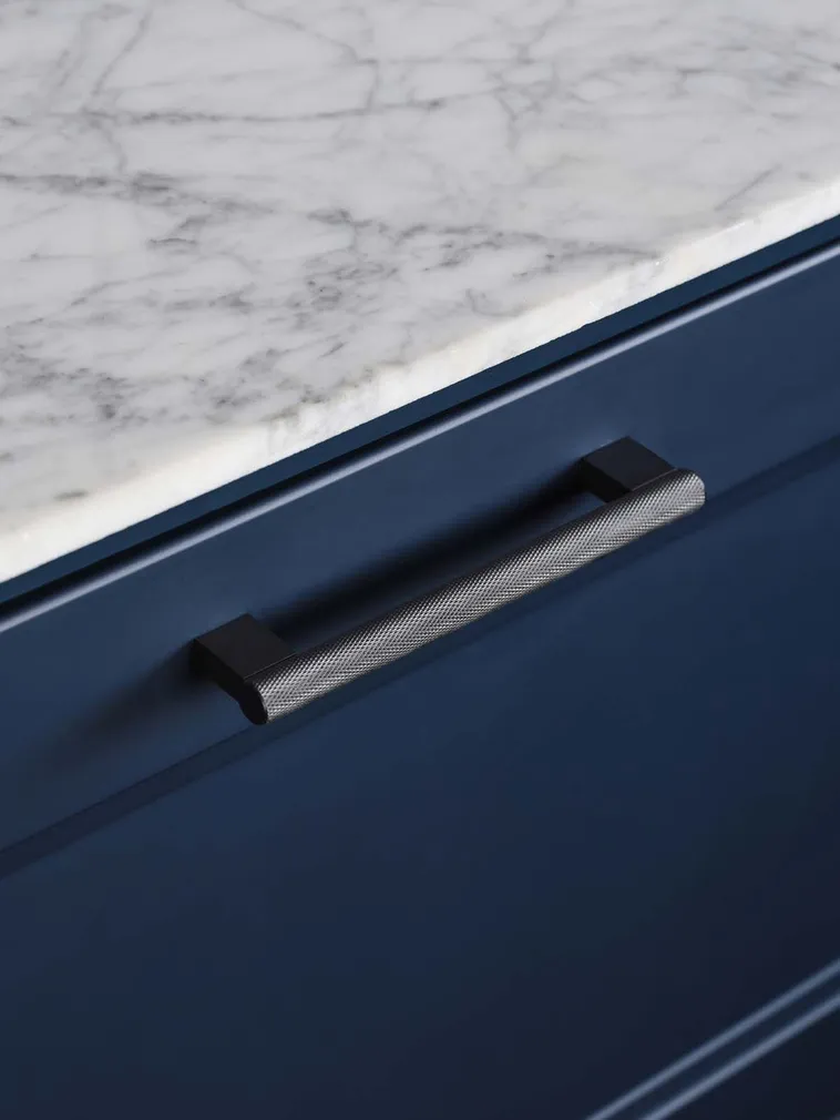 MÖÖBLIKÄEPIDE HABO SELMA 96 MUST 2TK/PK