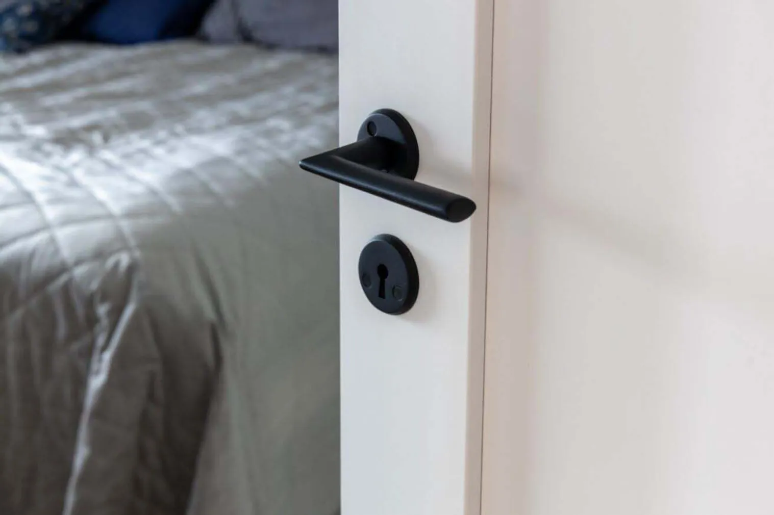 KÄEPIDE+VÕTMEKILP HABO MIAMI KOMBI MUST