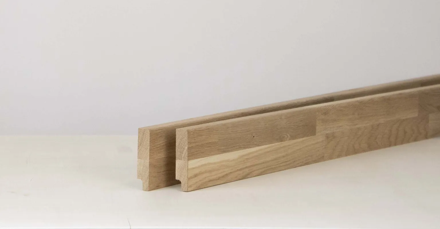 SOKLILIIST LAMELA TÄISPUIT TAMM, SÕRMJÄTKATUD 20X44MM 2,4M