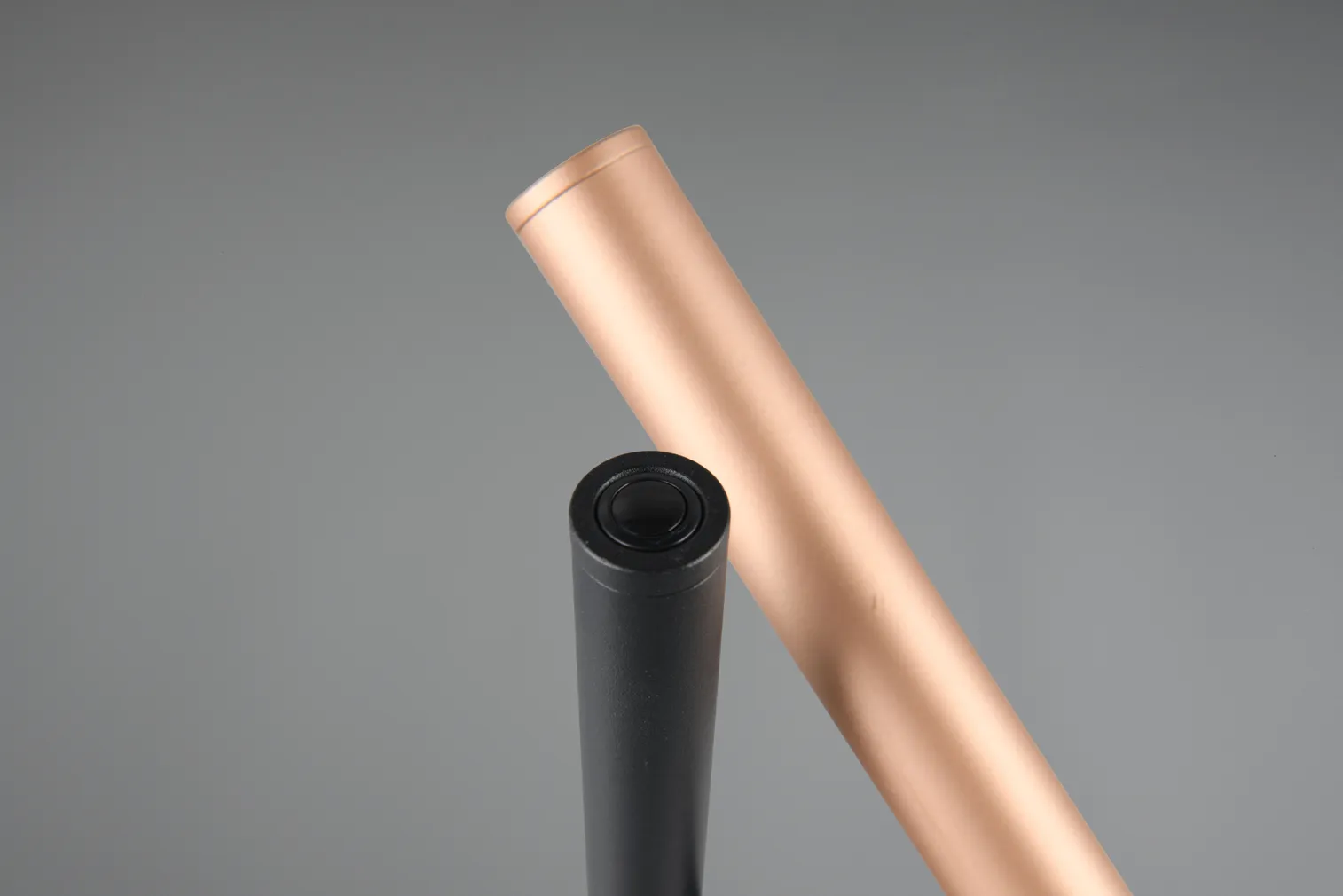 LAUALAMP TRIO FIATO LED MATT MUST/PRUUN