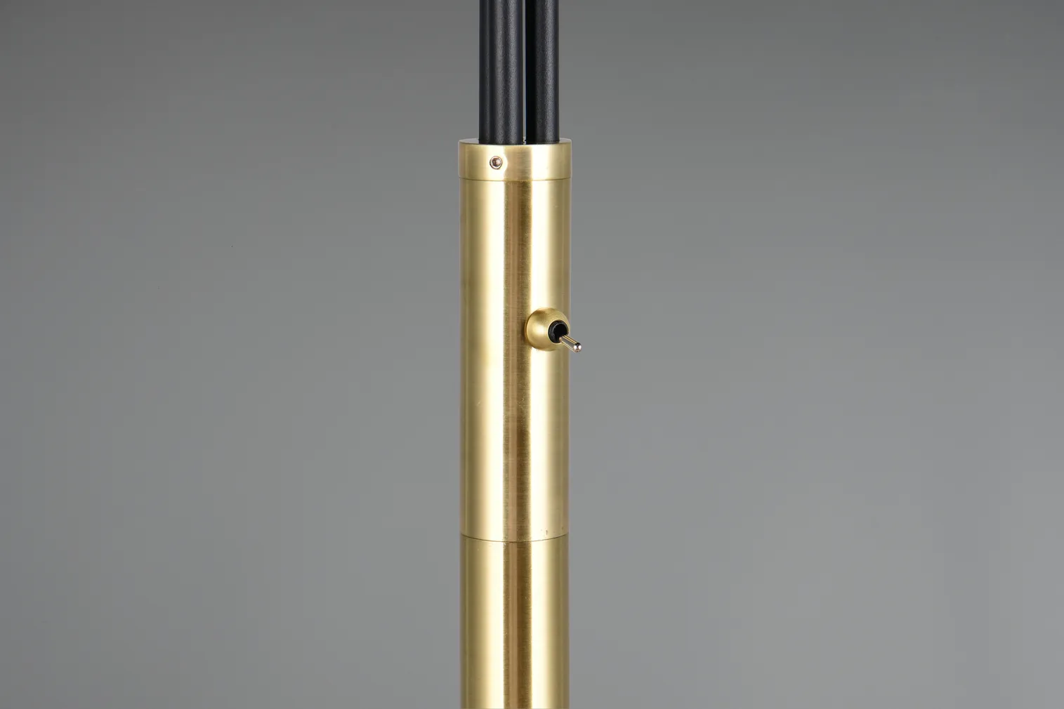 PÕRANDALAMP TRIO PAXTON  3XE27 MATT MUST/KULDNE