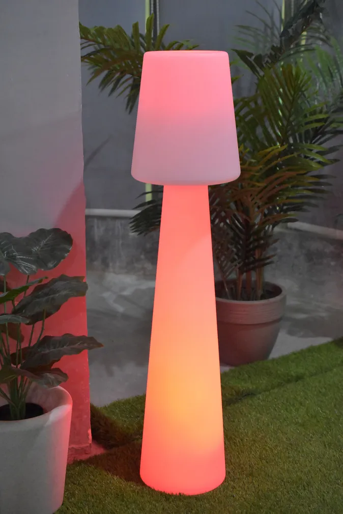 AIAVALGUSTI SEEN LED RGB 3,7V 2000MAH 110CM