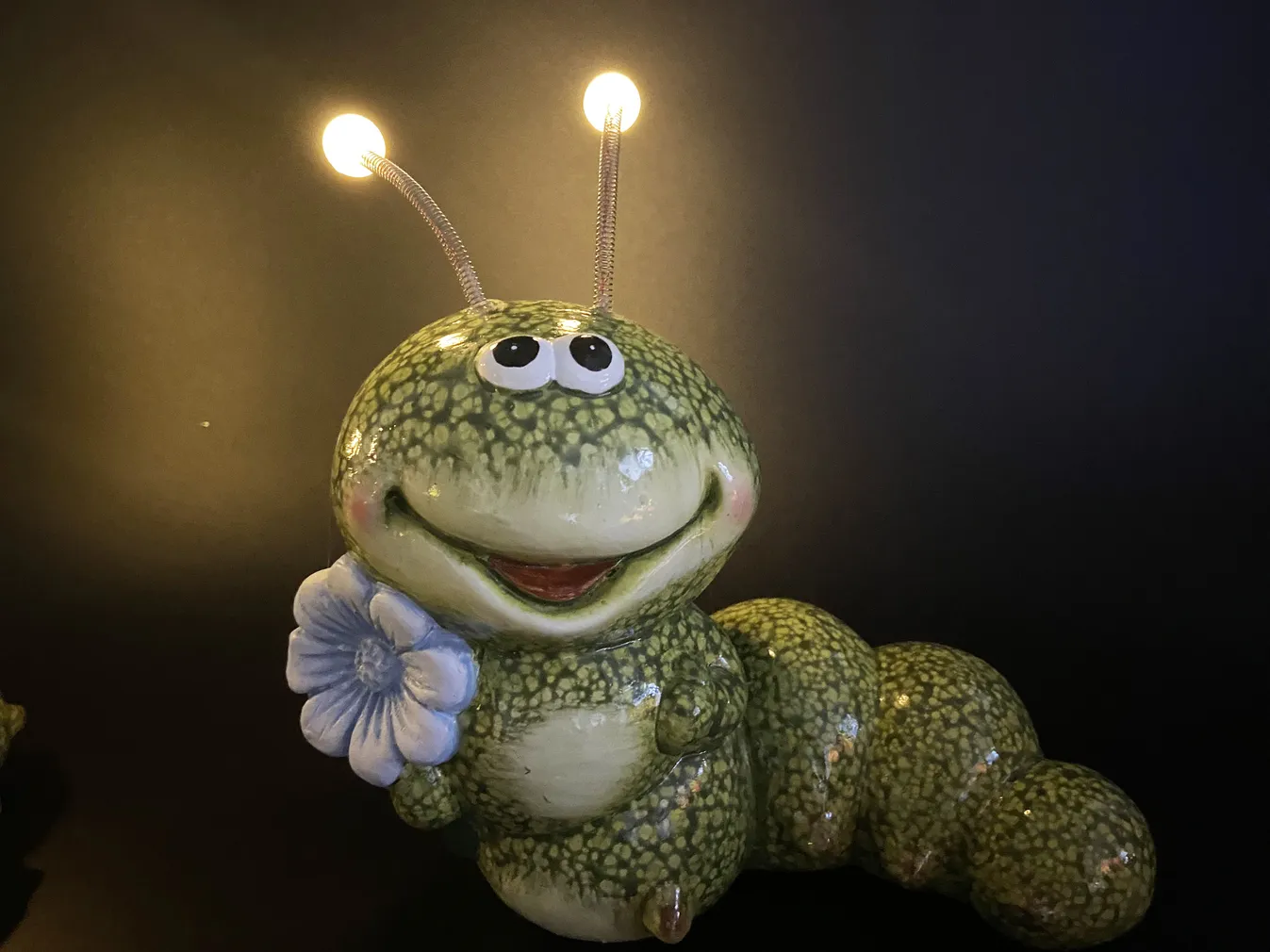 AIAVALGUSTI SOLAR RÖÖVIK LED 1,2V 300MAH 17CM