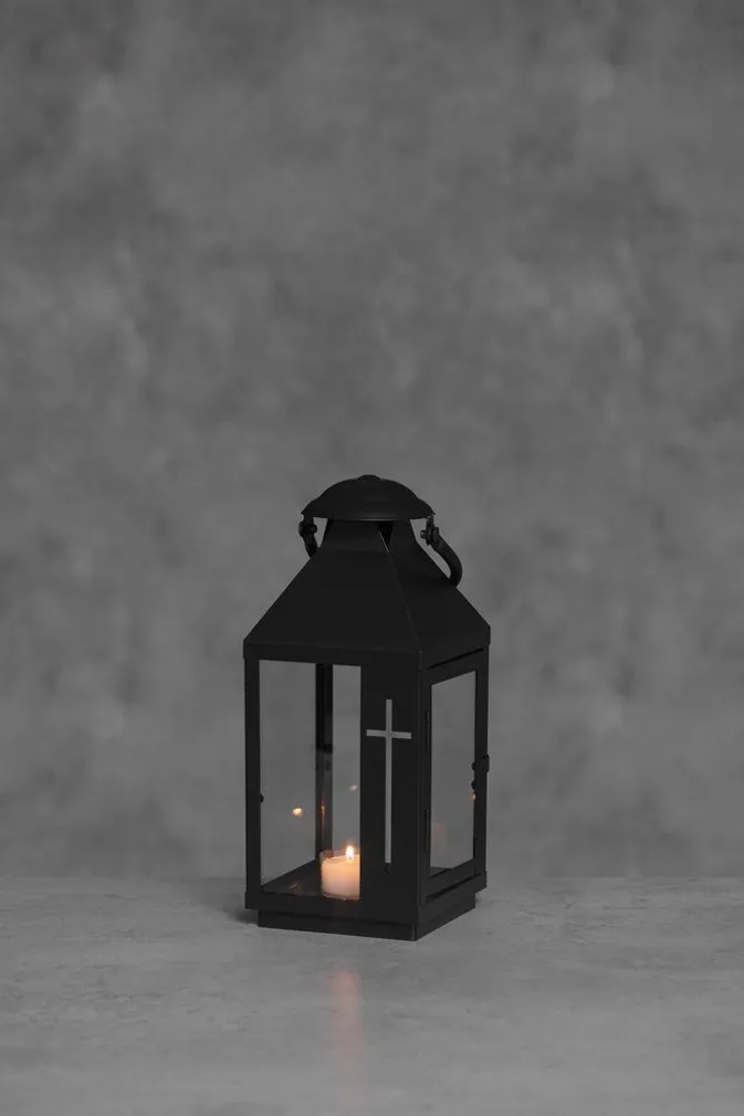 KALMULATERN 28CM RISTIGA MUST