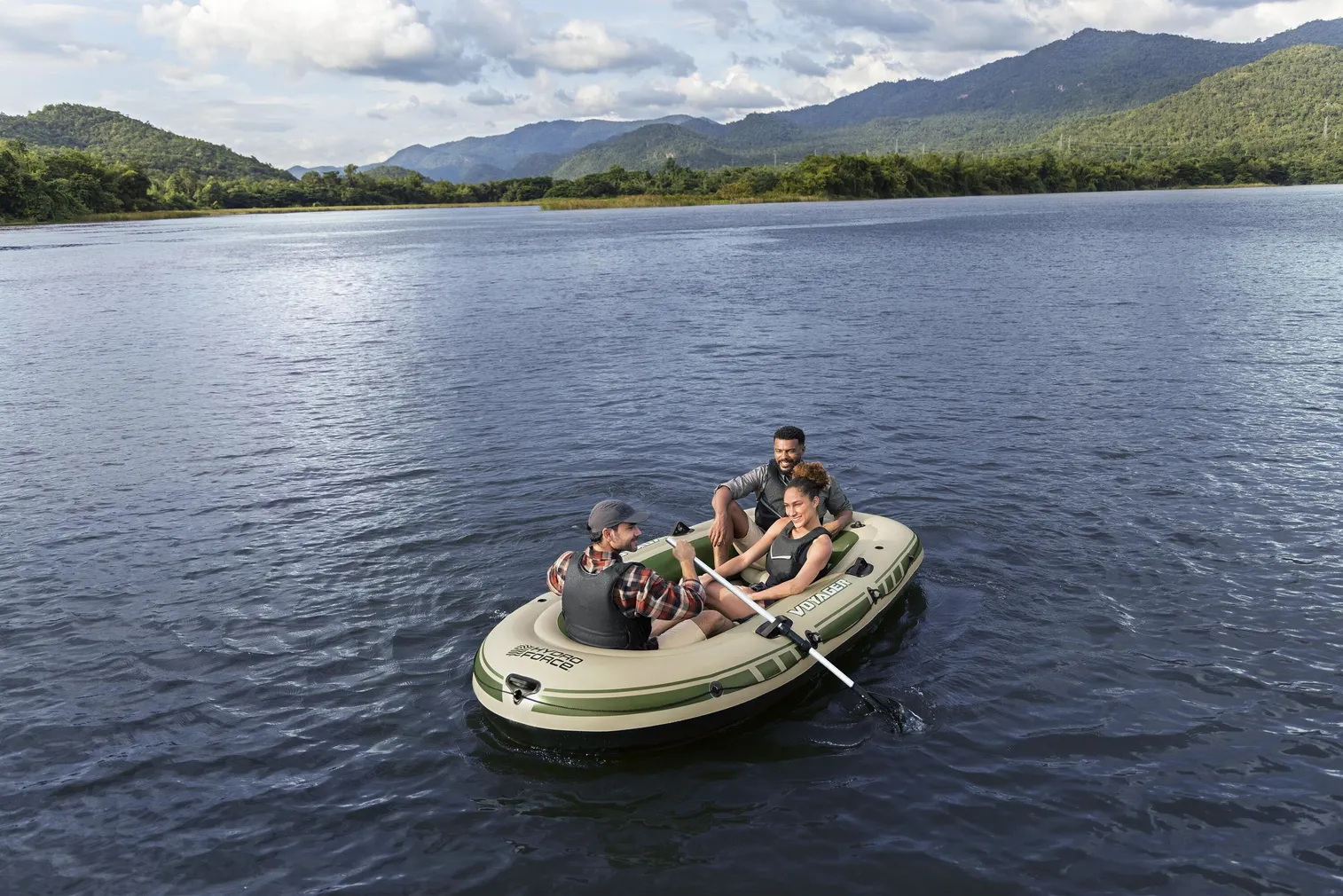 PAAT TÄISPUHUTAV HYDRO-FORCE VOYAGER 294X137CM