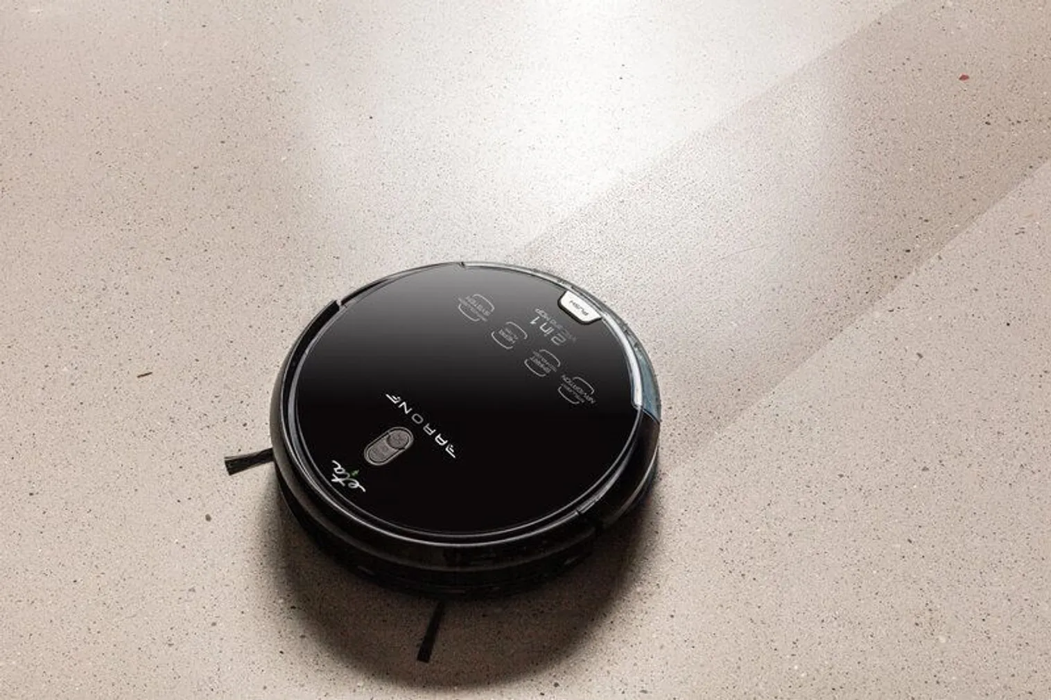 ROBOTTOLMUIMEJA ETA ARON MUST