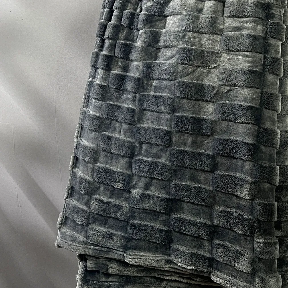 PLEED CARA 150X200CM, TUMEHALL