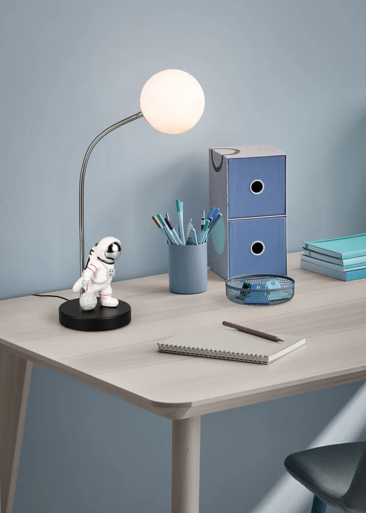 LAUALAMP TRIO ARM LED MUST