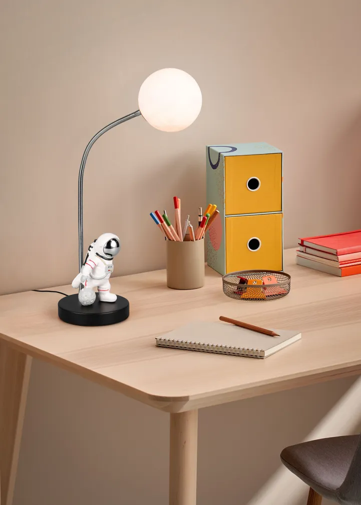 LAUALAMP TRIO ARM LED MUST