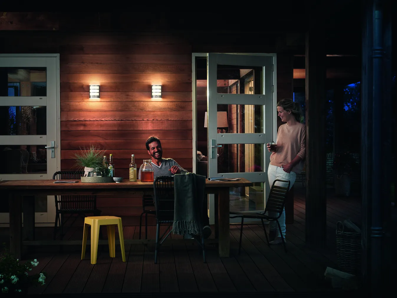 VÄLISVALGUSTI PYTHON 1X6W 230V IR ROOSTEVABA TERAS