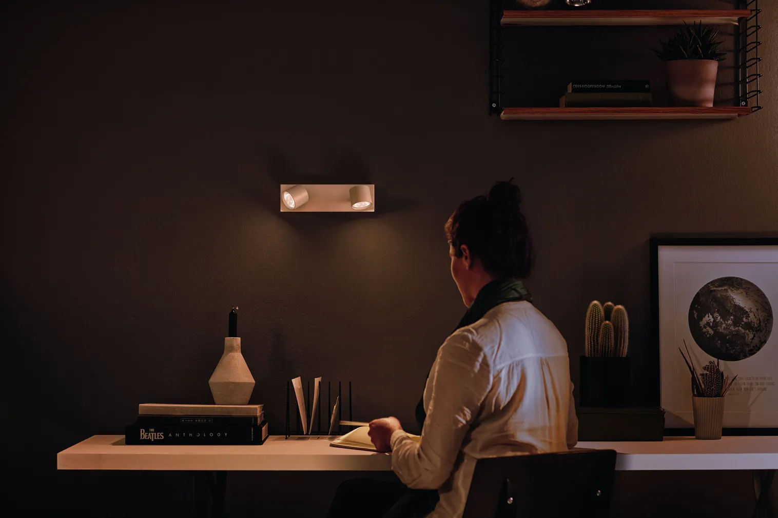 KOHTVALGUSTI STAR 2X4.5W SELV VALGE