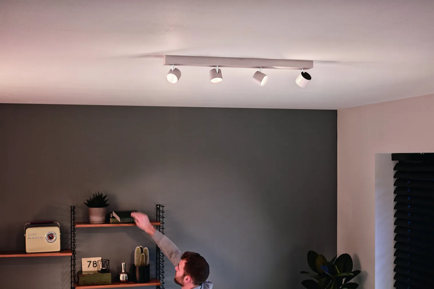 KOHTVALGUSTI STAR 4X4.5W SELV VALGE