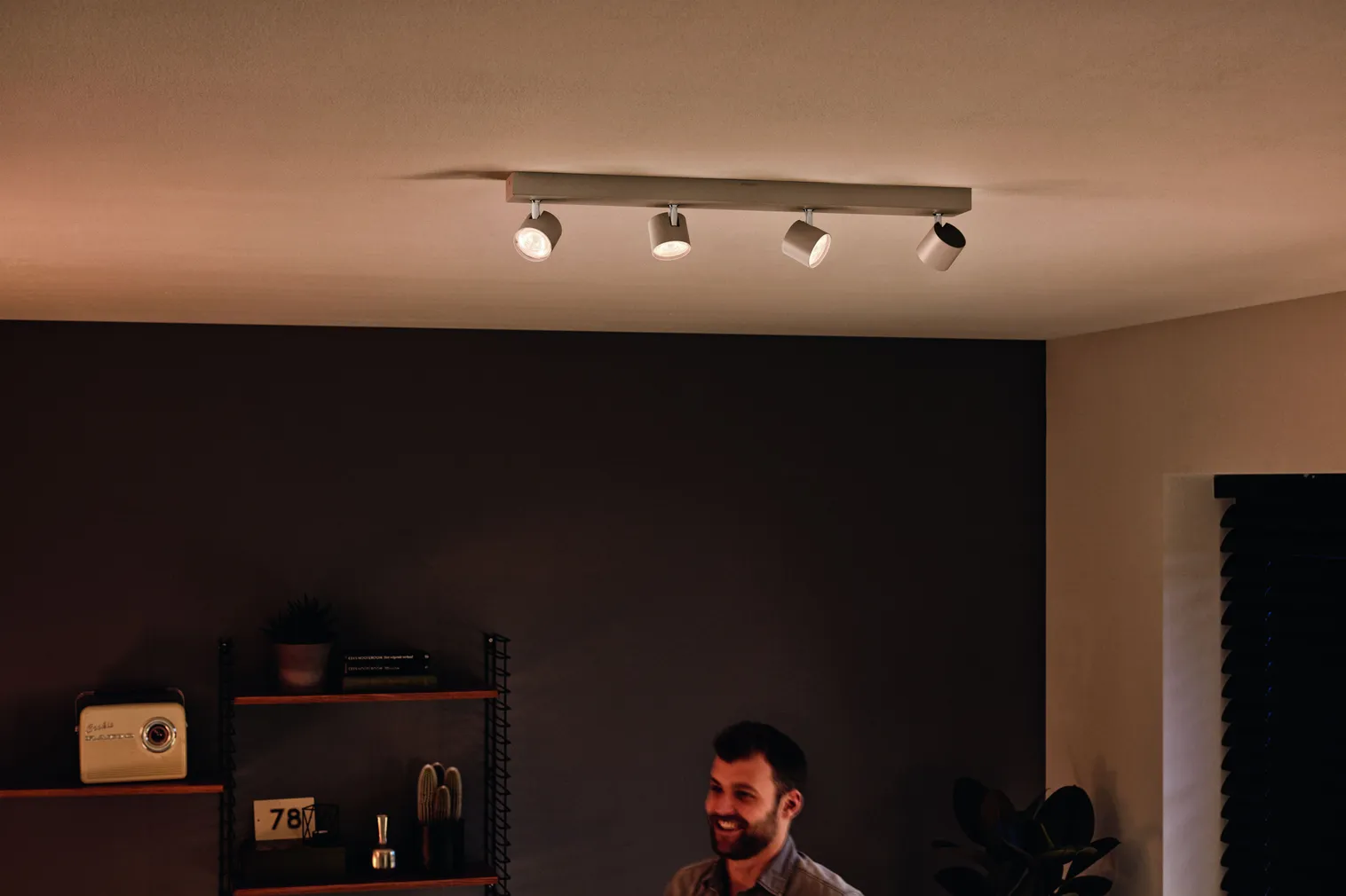 KOHTVALGUSTI STAR 4X4.5W SELV VALGE