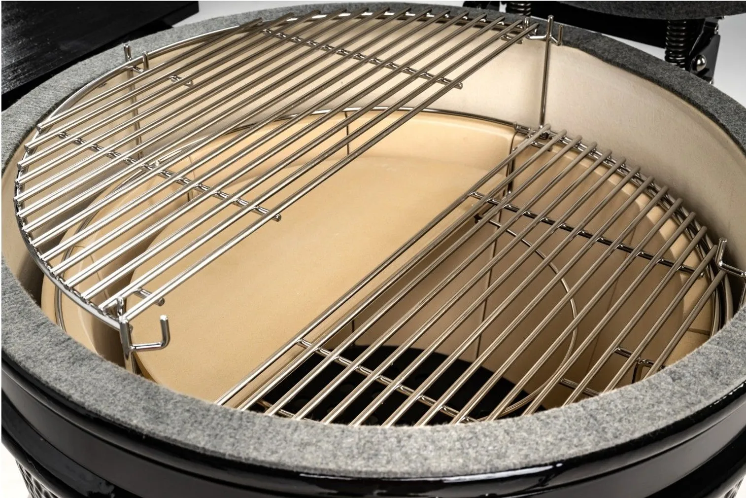 GRILL HOOVI KAMADO LARGE MUST KÜPSETUSSÜSTEEMIGA 22"