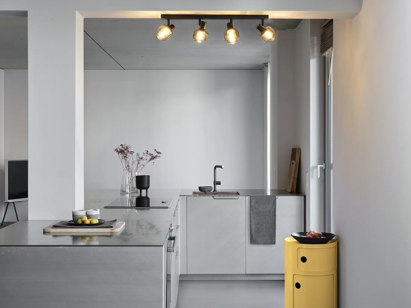 KOHTVALGUSTI OSRAM LED FIREFLY 4X2,8W MUST