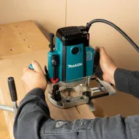 ÜLAFREES MAKITA RP2303FCXJ 2100W