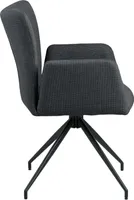 TOOL LAURA KÄETUGEDEGA, HALL