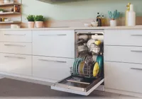 NÕUDEPESUMASIN CANDY BRAVA CDPH INTEGREERITAV, VALGE