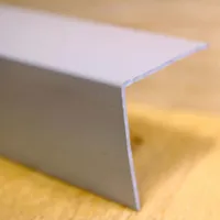 VÄLISNURGALIIST PVC KKU40 HALL 40X40MM 2,6M