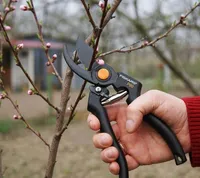 OKSAKÄÄRID FISKARS PRO P90