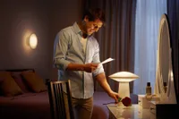 LAUALAMP PHOENIX 9W LED 905LM 2200-6500LM HUE VALGE