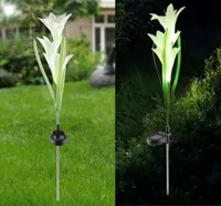 PÄIKESEPATAREIGA VALGUSTI LILY 4 X RGB LED