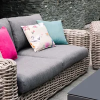 AIAMÖÖBLIKOMPLEKT CALISTA, LAUD, DIIVAN JA 2 TOOLI