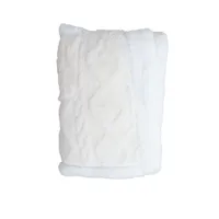 PLEED KAPUUTSIGA MONNA VALGE