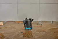 TÜHJENDUSPUMP GARDENA 20000 BASIC MUST VESI, UJUKLÜLITIGA