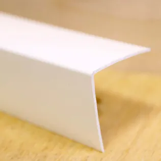 VÄLISNURGALIIST PVC KKU30 VALGE 30X30MM 2,6M