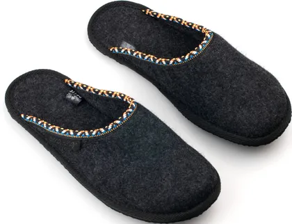 SUSSID OMAKING NATURAALSEST VILDIST TUMEHALL 43/44