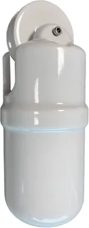 VALGUSTI JUHTME VASTUKAAL FENDE VALGE