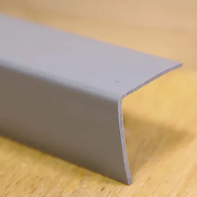 VÄLISNURGALIIST PVC KKU20 HALL 20X20MM 2,6M