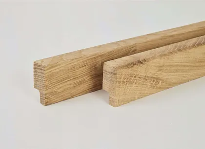 SOKLILIIST LAMELA TÄISPUIT TAMM, SÕRMJÄTKATUD 18X80MM 2,4M