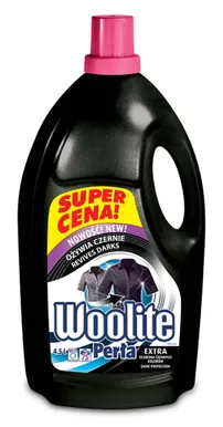 PESUVAHEND WOOLITE BLACK 4,5L