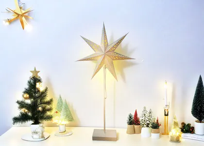 JÕULUVALGUSTUS TÄHT 30X60CM 15LED SOE VALGE PATAREI TOIDE