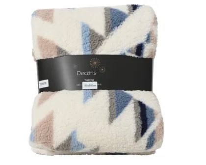 PLEED 200X150CM MUSTRIGA